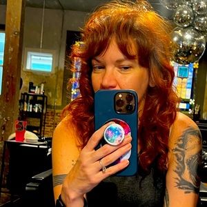 Meet your Posher, Mel